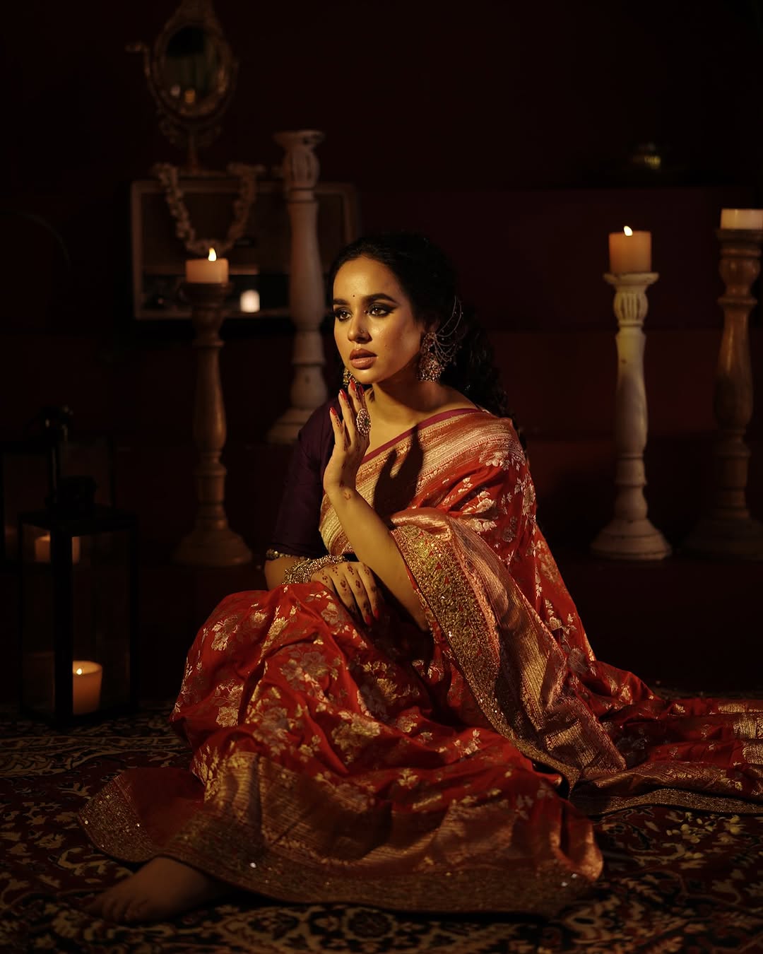 Sunanda Sharma in Meera Choker Set