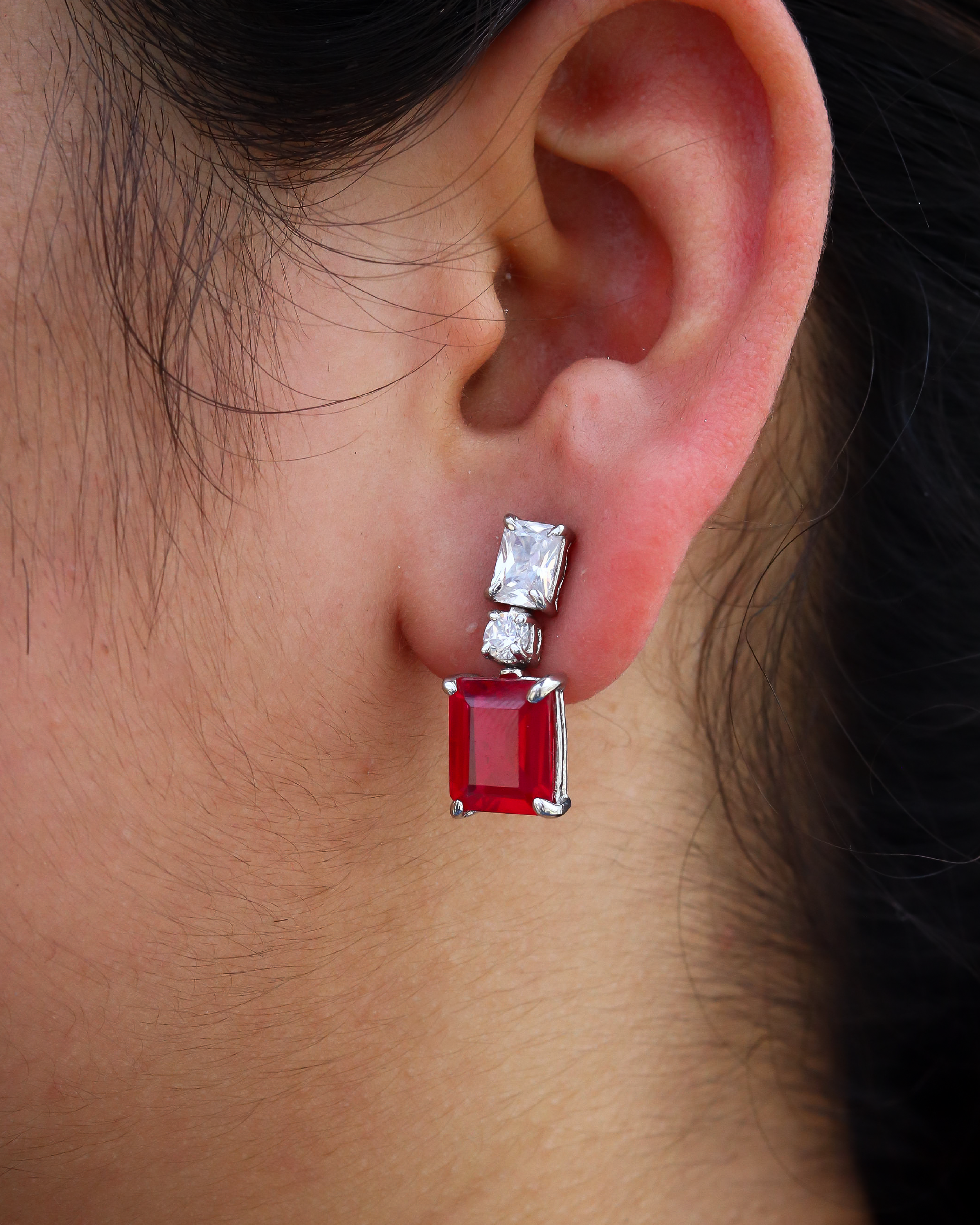 Isla Earrings - Red
