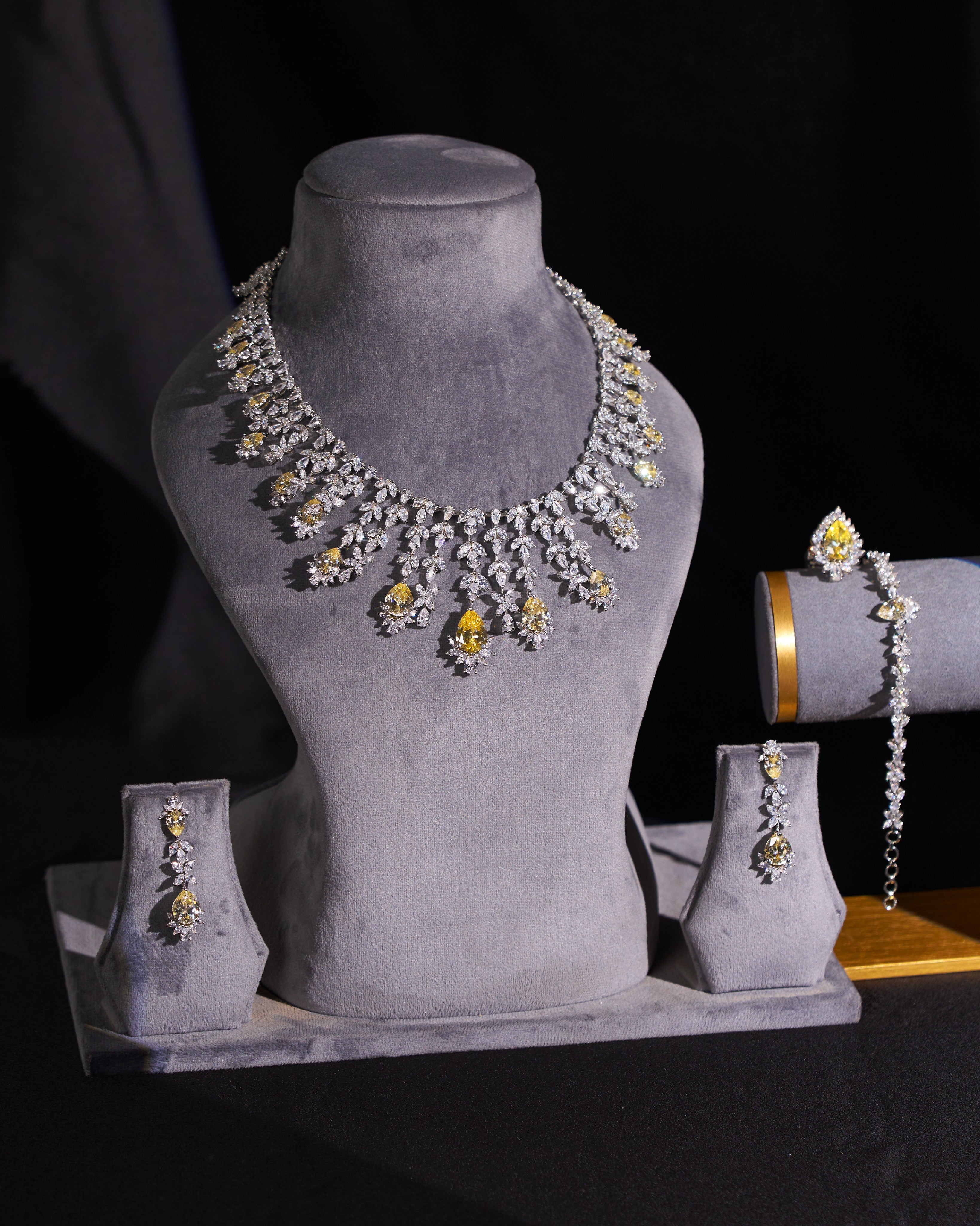 Serena Necklace set