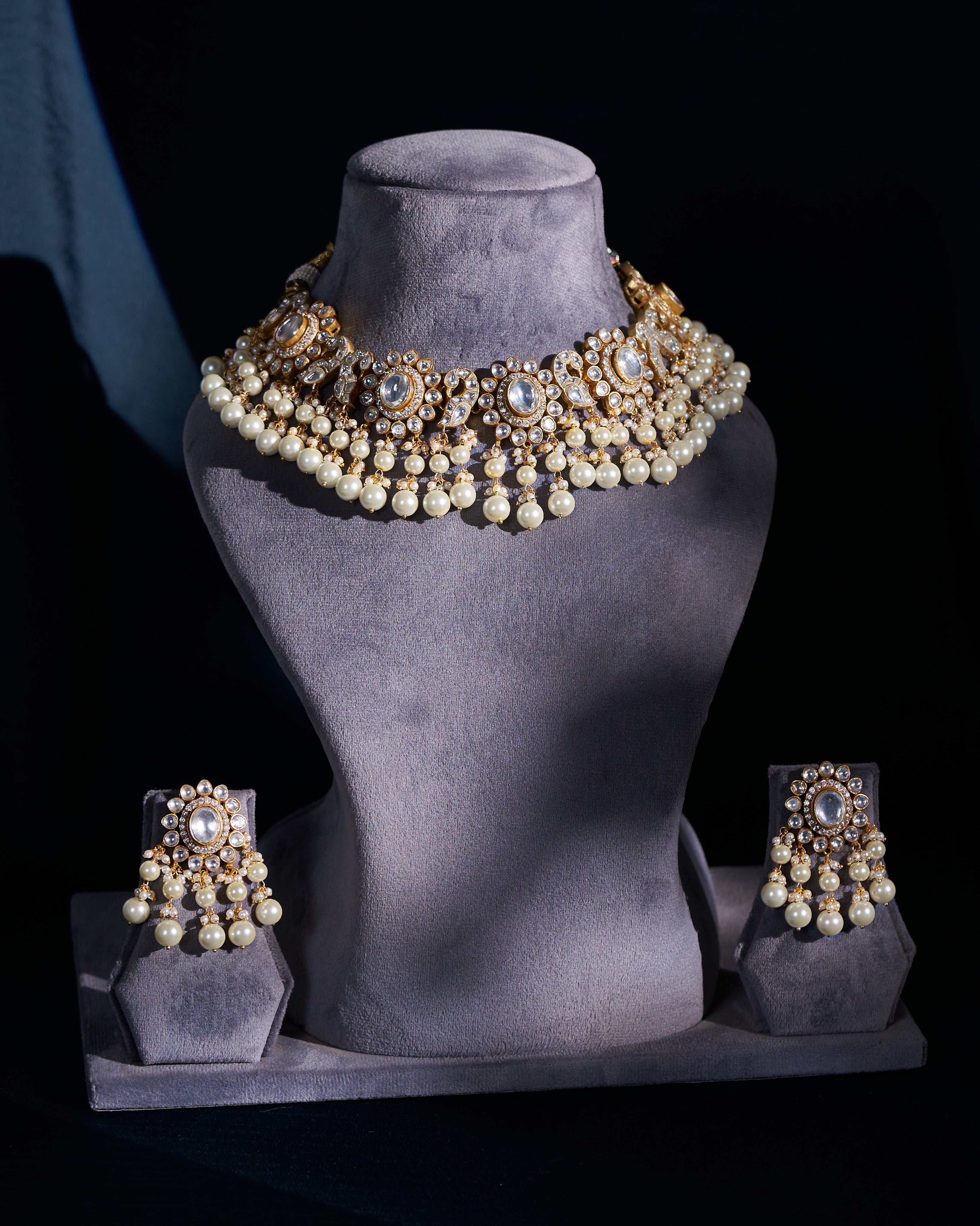 Radhavi Necklace Set