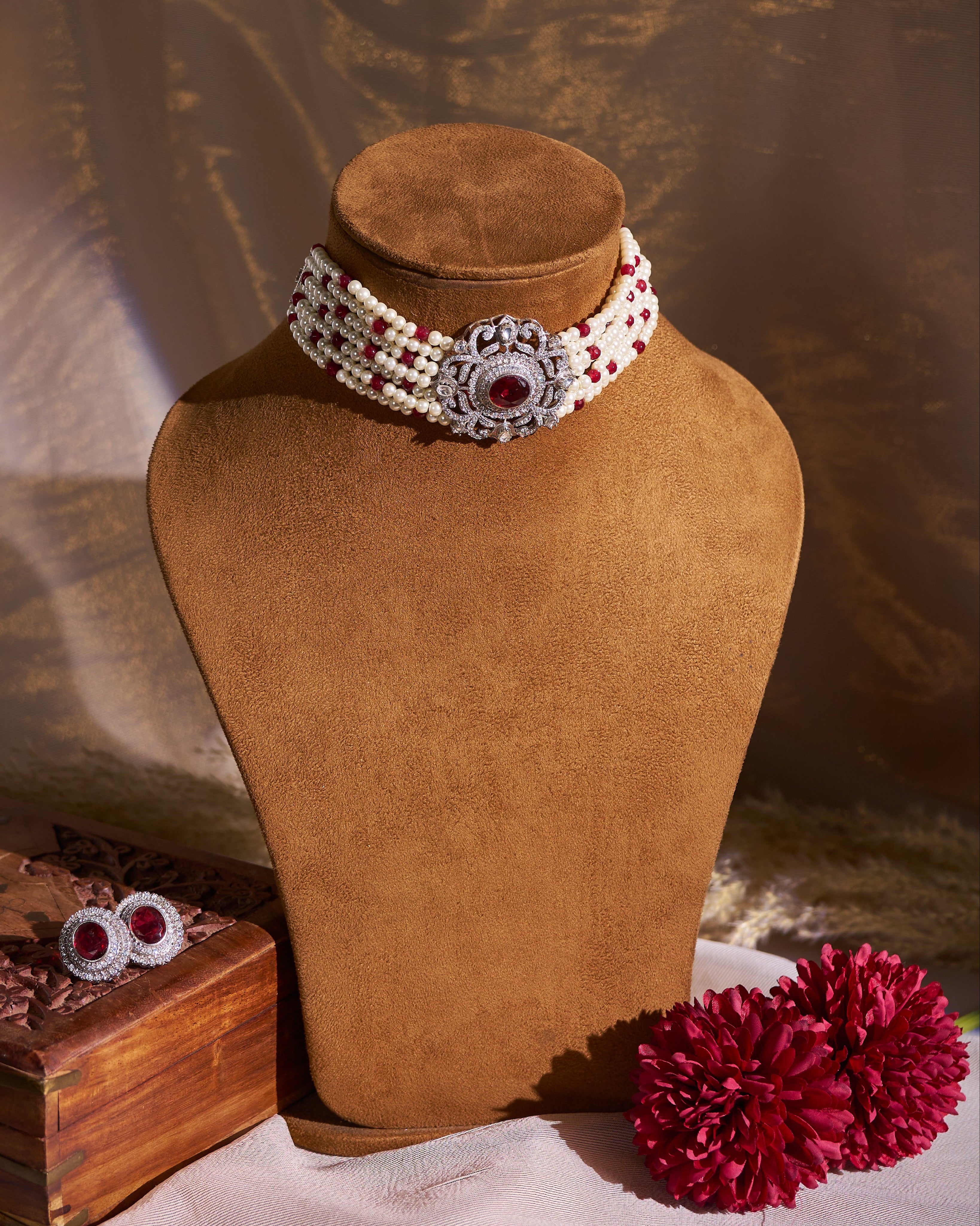 Vatsi Necklace Set