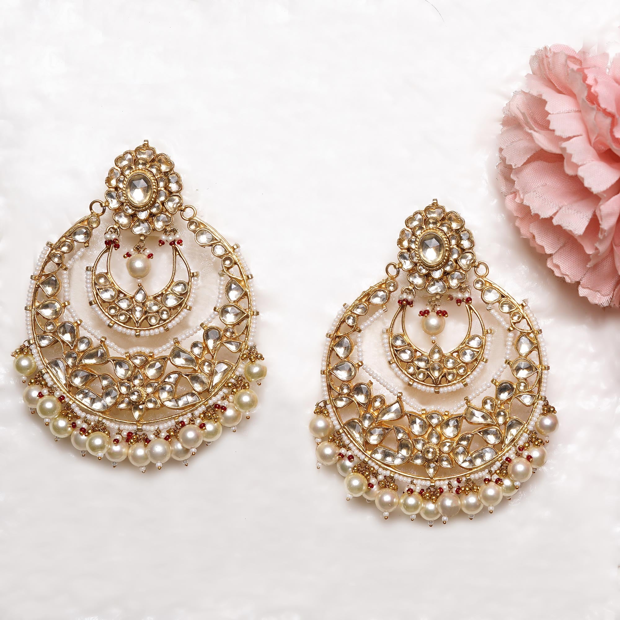 Meera Oversized Chaandbaali