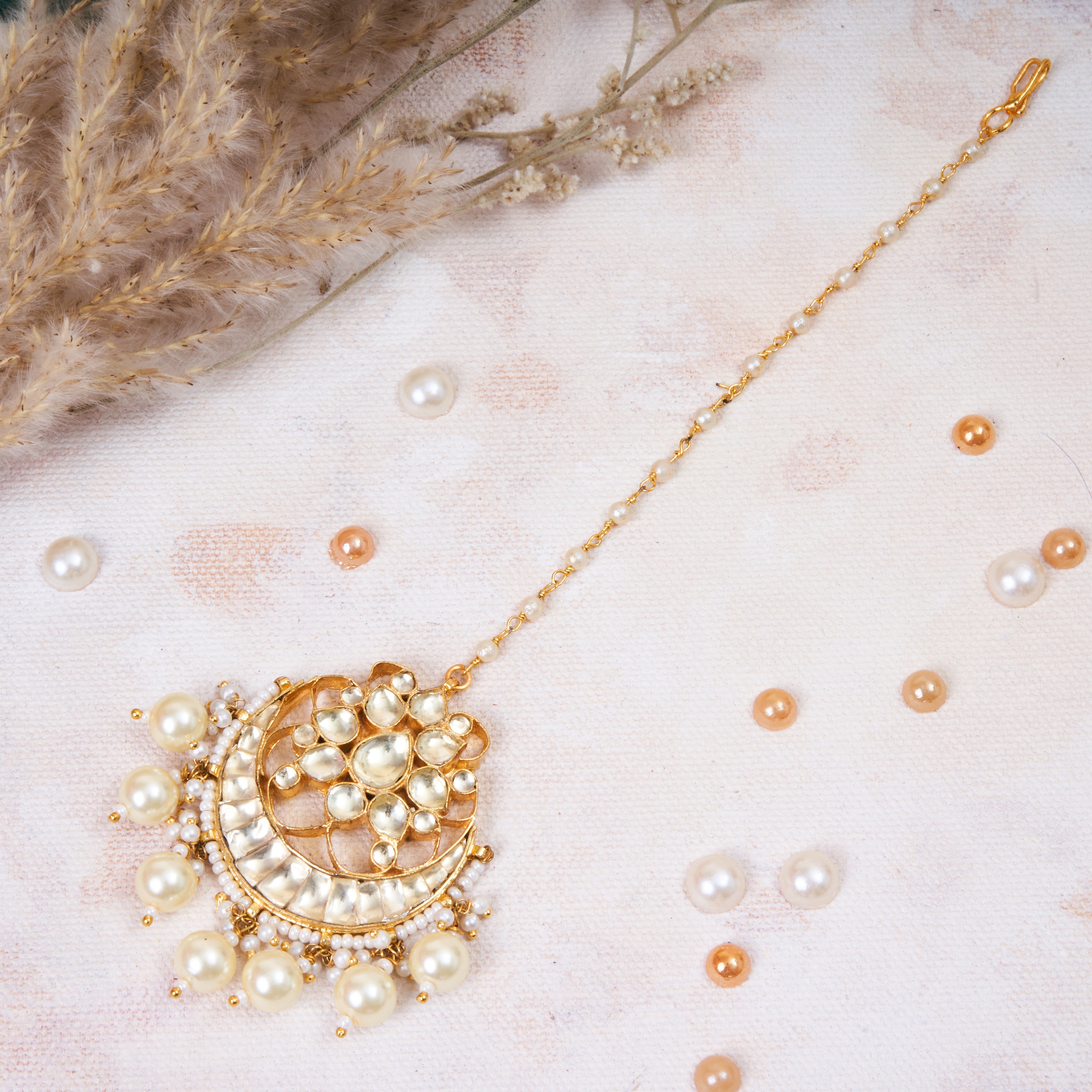 Jasmine Maangteeka - Pearls