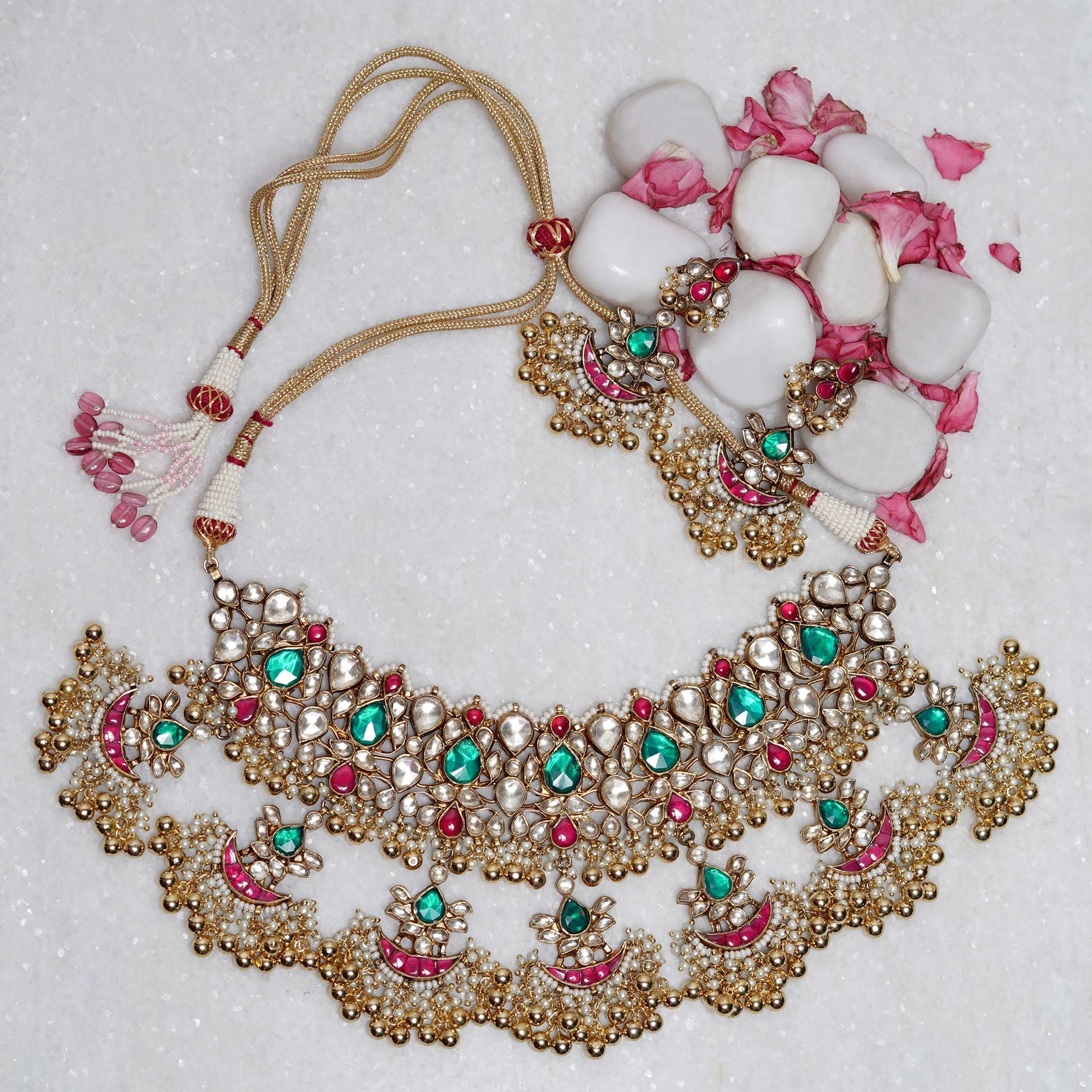 Paro Necklace Set