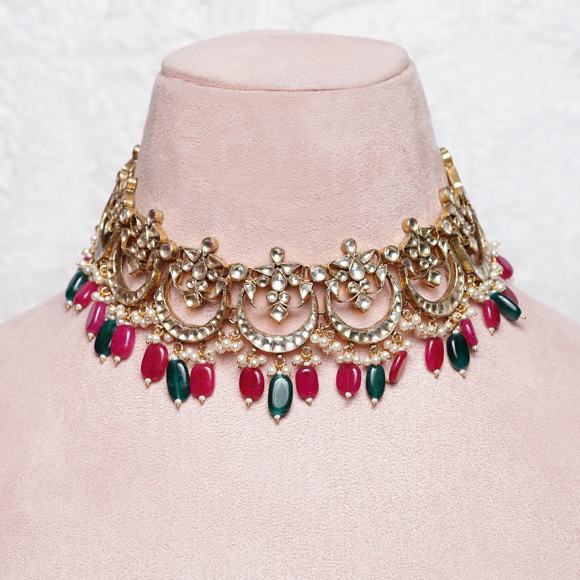 Pritara Necklace Set
