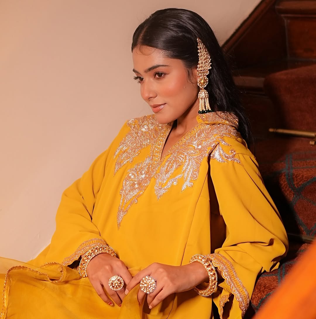 Asmeet Sehra in Patiala Earrings