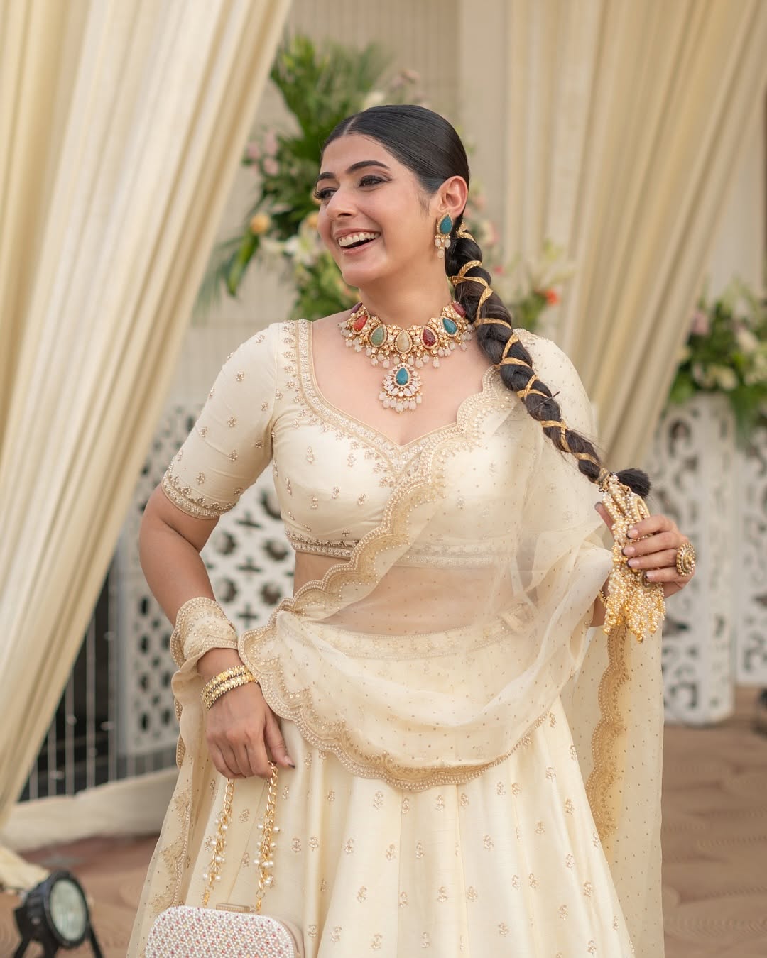 Soundarya Thakur in Navratan Moissanite set