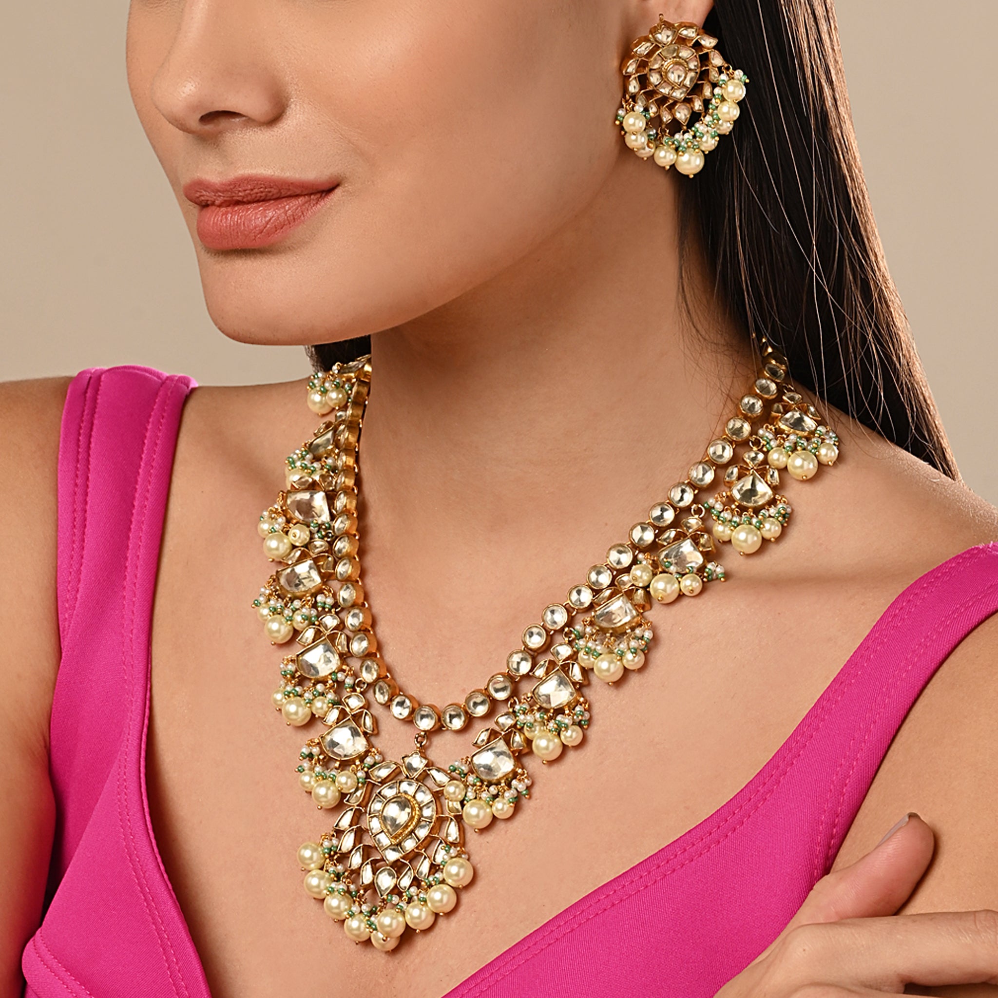 Aarvi Necklace Set