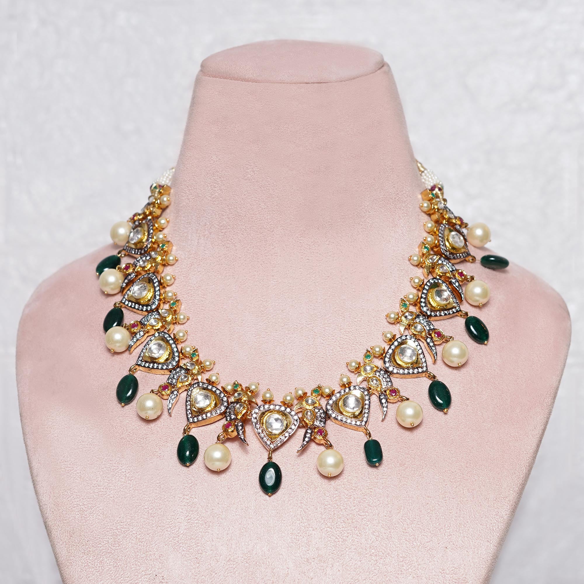 Ishaani Necklace Set