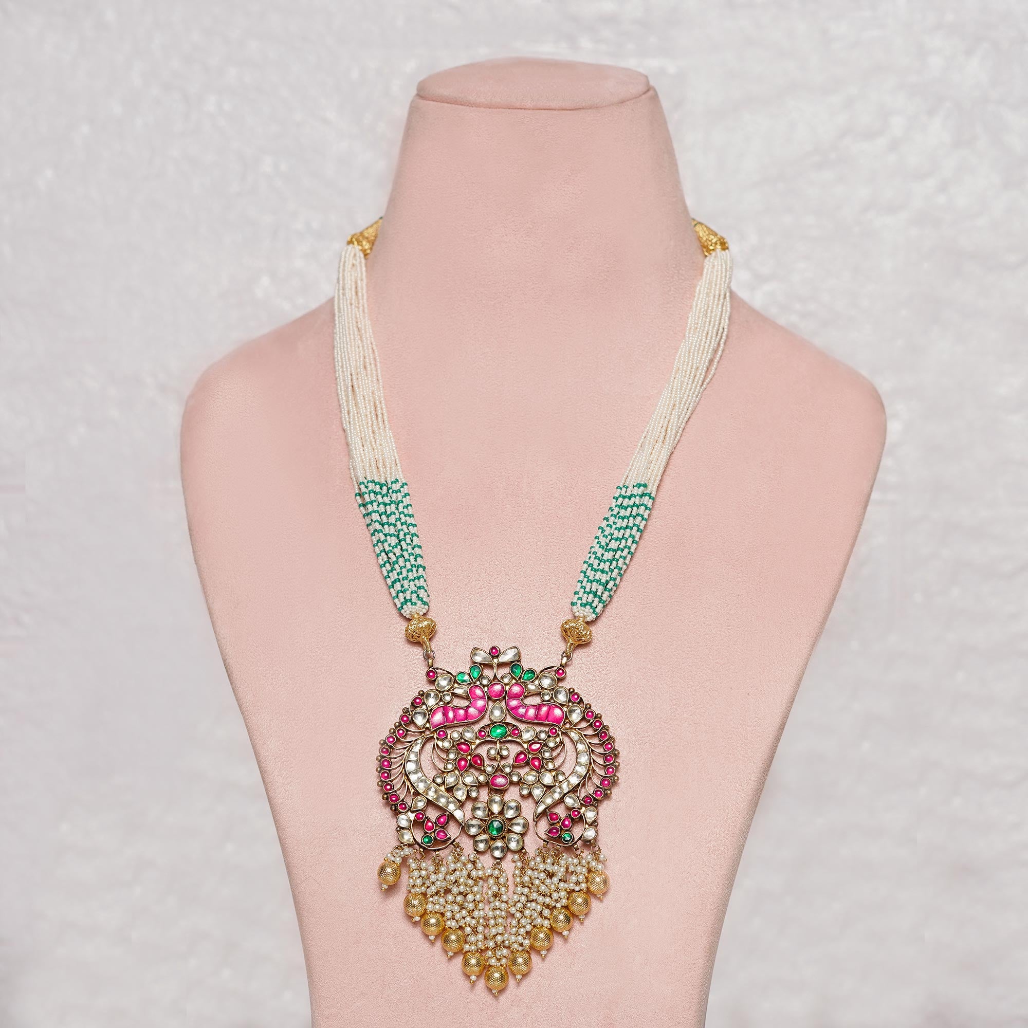 Falguni Necklace Set