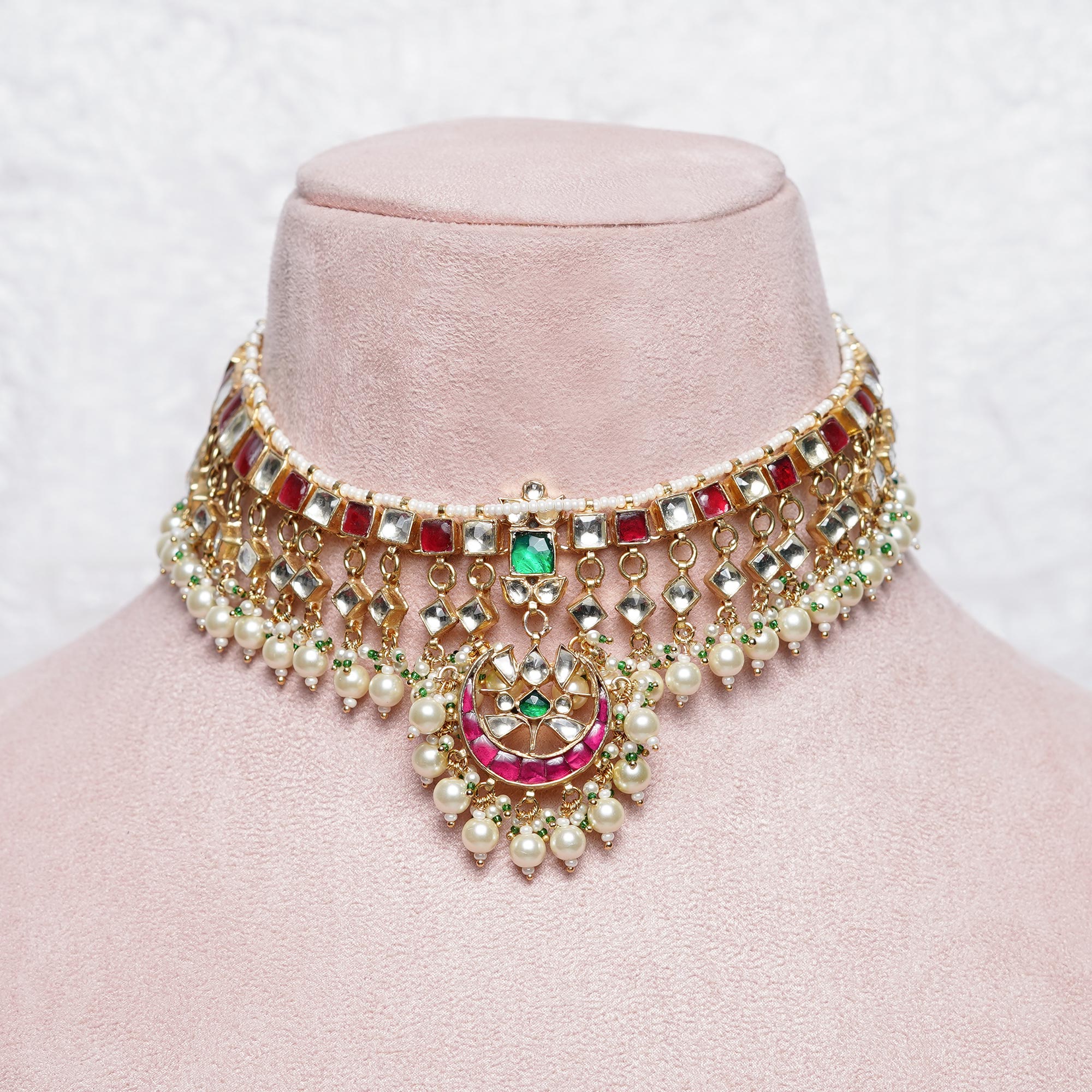 Aamani Necklace Set